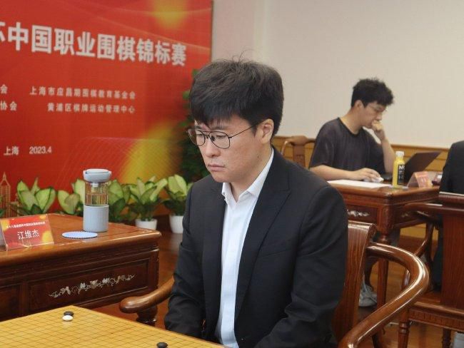 室友把我c到喷水爽