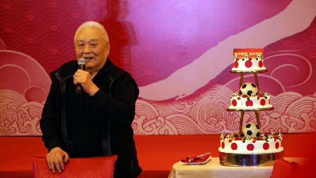 娇妻被别人带去杂交