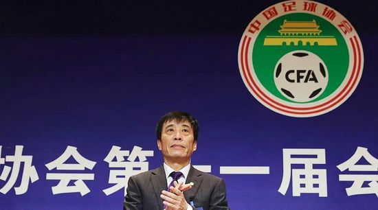 嗮女