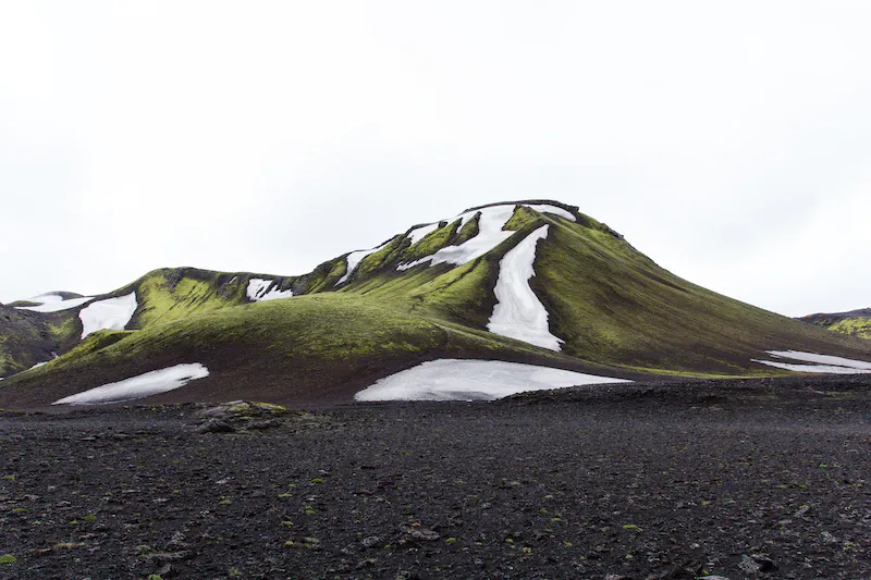 Explore breathtaking natural sights in Iceland, from volcanic formations to black sand beaches and magnificent waterfalls, offering valuable travel tips and insights along the way.