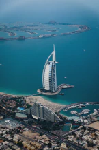 Plan your trip to Dubai with our helpful travel tips. Find out the best time to visit, where to stay, and what to do in this luxurious destination.